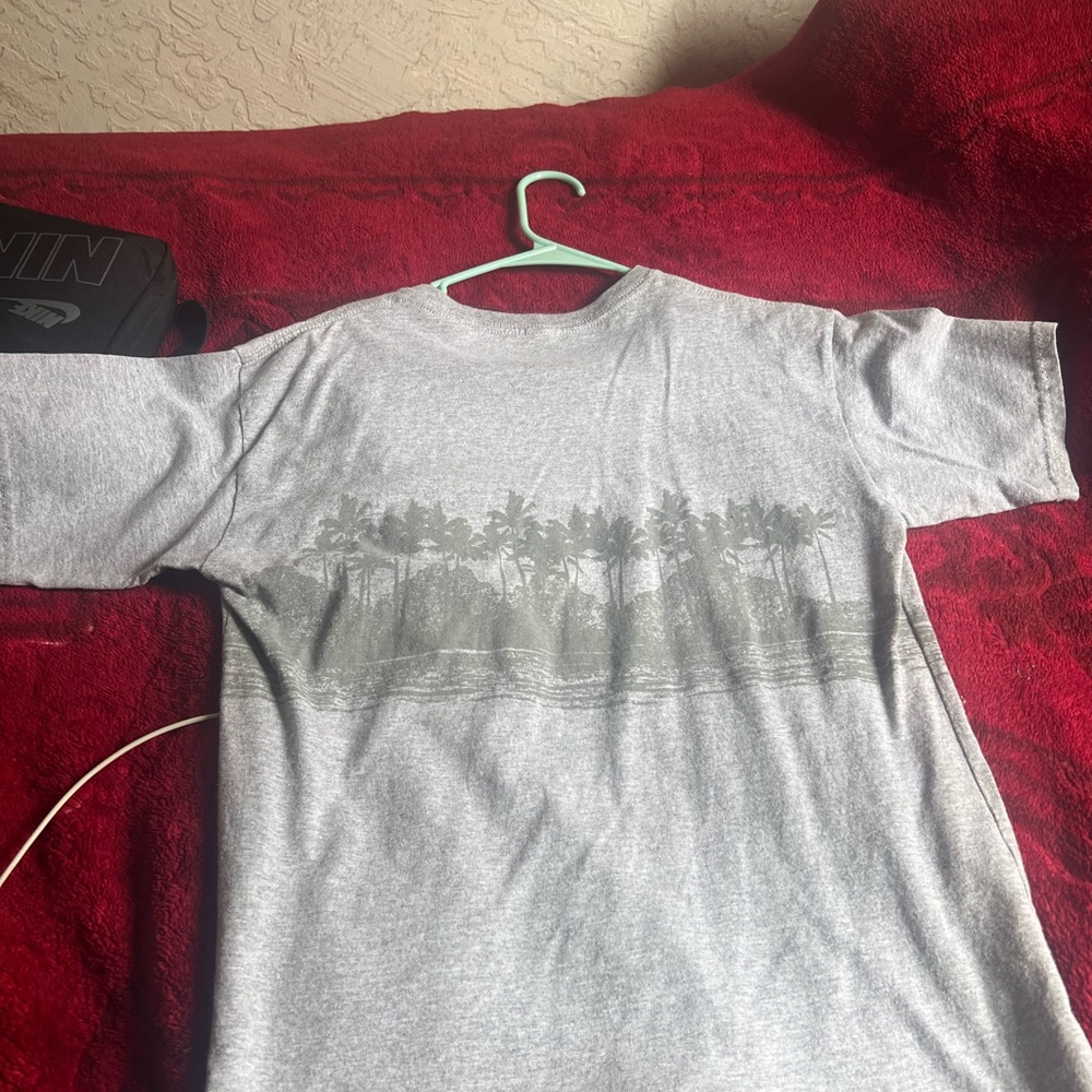 Sea World Merch - Picture 3 of 3